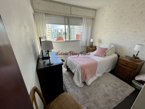 Imagen 12 de 26 de Vendo Apartamento De 1 Dormitorio Y Medio Reciclado En Playa Brava
