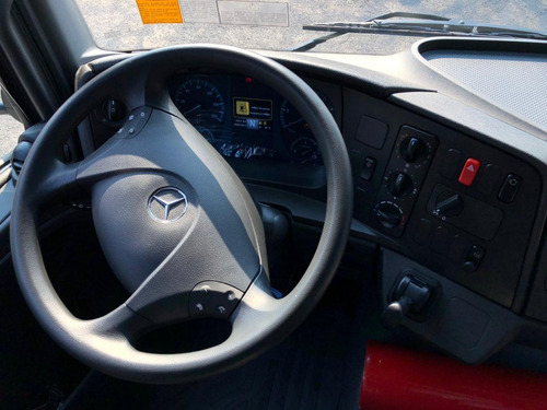 Imagen 15 de 16 de Atego 1729 S/36 Cd Te Automatizado