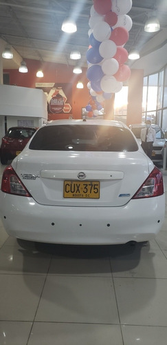 Nissan Versa Advance