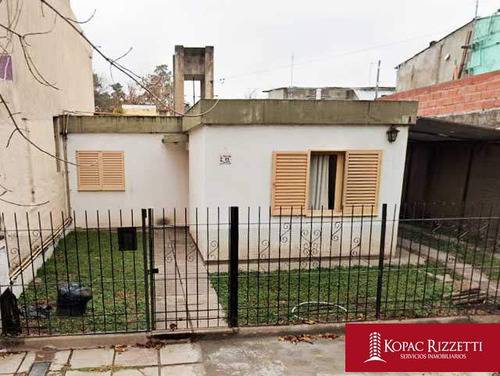 Inaudi (sargento Rolando Rios 670) - Venta Casa 3 Dormitorios