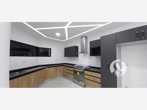 Casa En Venta En Residencial Dolores Pachuca Hidalgo 4 Recamaras