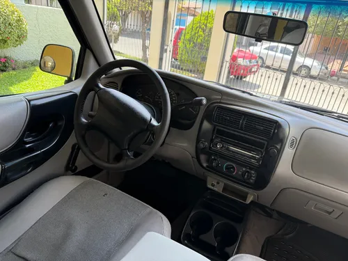 Ford Ranger Ranger súper Cab 6 cilindros 3.0 2 puertas Automática