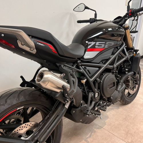 Imagen 15 de 21 de Benelli 752 S