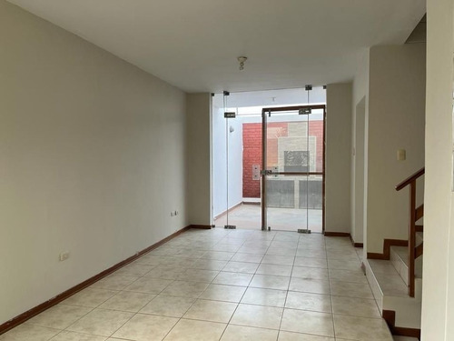 Imagen 3 de 9 de Ocasión Se Vende Duplex En Pimentel- Chiclayo