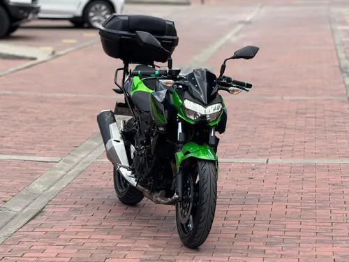 Kawasaki Z400 2021