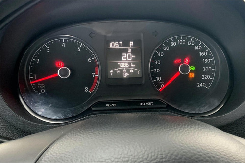 Imagen 23 de 25 de Volkswagen Polo 5 Pts Hb Starline, 16l, Tm5, R-15
