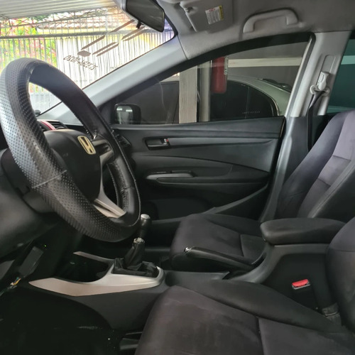 Imagem 4 de 9 de Honda City