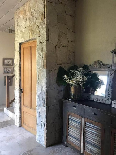 Casa Al Lago En Venta En Talar Del Lago 2