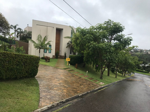 Casa De Alto Padrão, 4 Suítes, Piscina, Lazer Completo, Vista Maravilhosa, Para Locação Em Alphaville. - 833