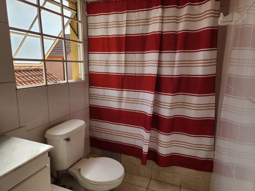 Casa Tres Pisos Amplios Espacios Buenaventura Quilicura.