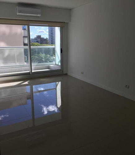 Imagen 4 de 5 de Departamento En Venta 2 Ambientes Olivos