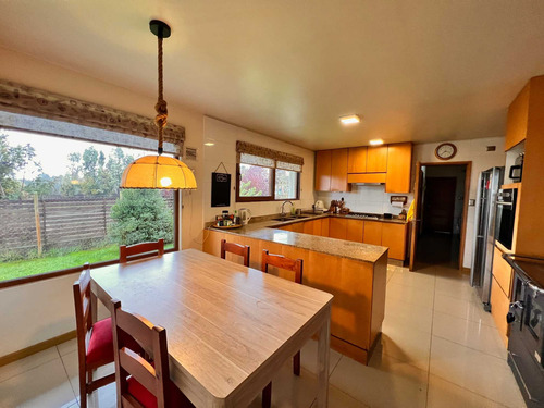 Venta De Casa En Lomas De Coihuin (71453)