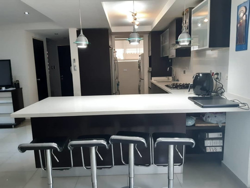 Imagen 4 de 26 de Leal Pérez Vende Townhouse En Mañongo, Villa Menhir