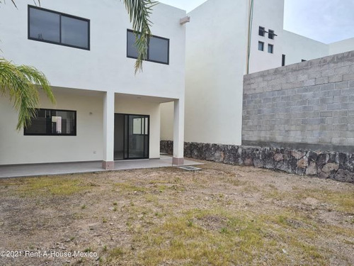 Imagen 2 de 14 de Casa En Renta En Zibata Con Bonitas Amenidaes Agt