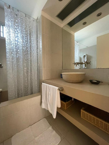 Imagen 12 de 19 de Apartamento En Alquiler De 2 Dormitorios En Frente Al Mar