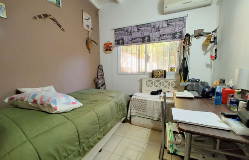 Venta Casa 3 Dormitorios Garín Con Cochera