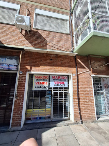 Flores. Avellaneda 4000 Local 35 M² C/blindex Y Persiana Seg. Oportunidad Financia