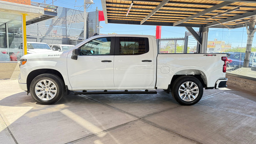 Chevrolet Silverado 5.3 V8 Custom Doble Cabina 4X4 At