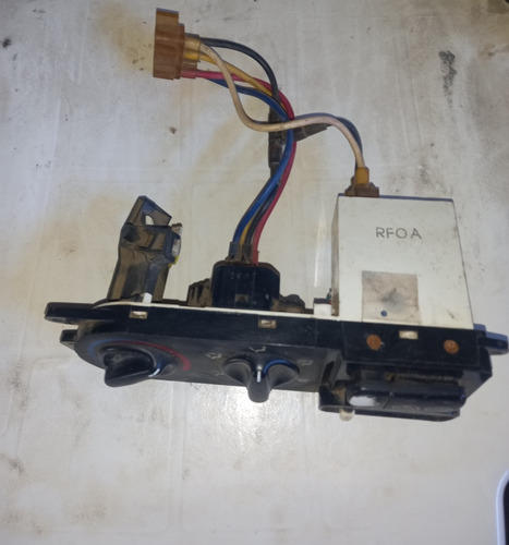 Conmutador O Mando De A/a Hyundai Elantra (Usado)