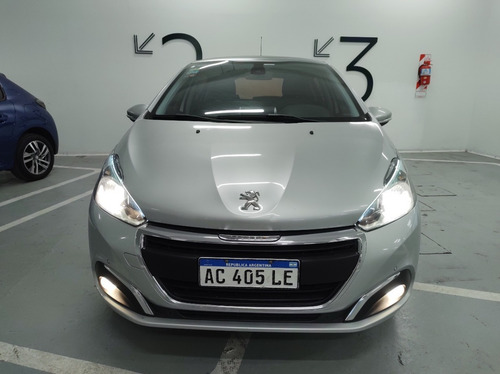 Imagen 9 de 25 de Peugeot 208 Feline Mt 1.6