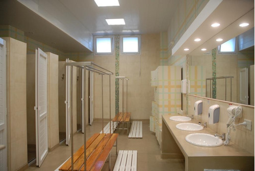 Imagen 22 de 30 de Inmueble Comercial De 1060 M2 Cub. - Consultorios - Gym - Pileta - Cocheras