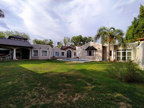 Casa En Venta En Argüello | Una Planta