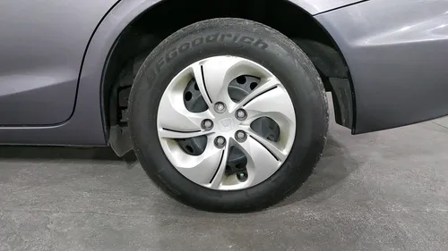 Honda Civic 1.8 LX AT 4DRS