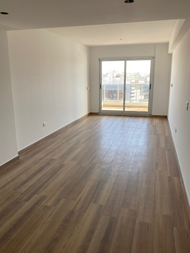 Imagen 9 de 14 de Departamento 3 Ambientes A Estrenar Con Cochera