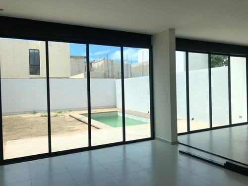 Imagen 9 de 27 de *renta Casa Privada Residencial En Temozón