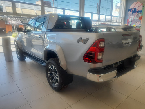 Toyota Hilux Pick-Up 2.8 Cd Srx 204Cv 4X4 At