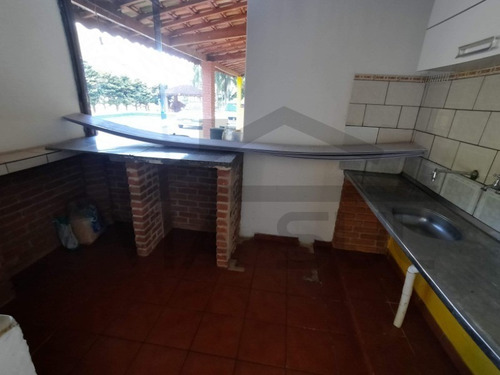 Imagem 19 de 30 de Chácara Ideal Para Lazer A Moradia. Com Piscina E Churrasqueira. - 19 - 69962457