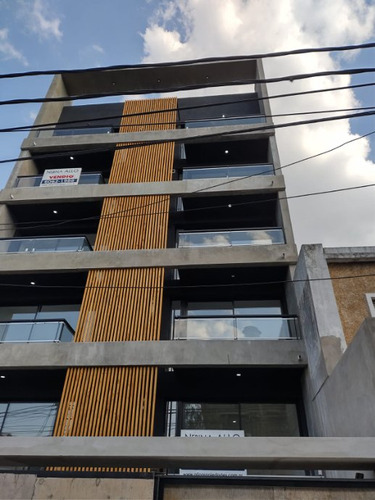 Departamento En Venta En Castelar Sur