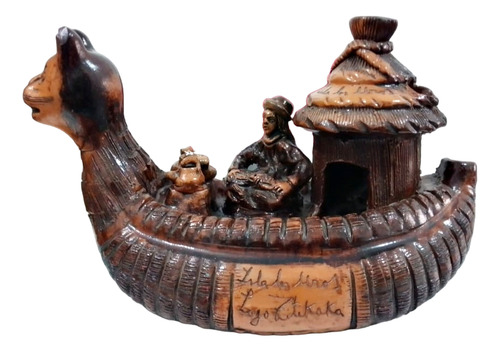 Adorno Escultura Isla De Los Uros Lago Titicaca Embarcación (Usado)