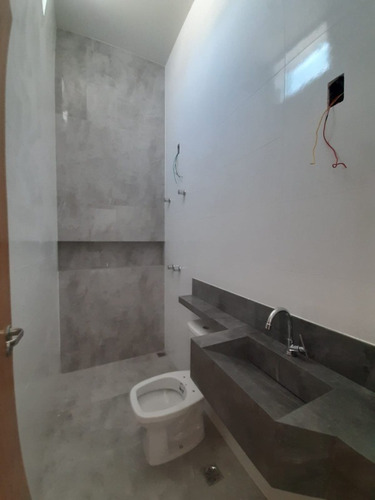 Imagem 11 de 20 de Casa Triplex À Venda, 3 Quartos, 1 Suíte, 4 Vagas, Santa Amélia - Belo Horizonte/mg - 3178