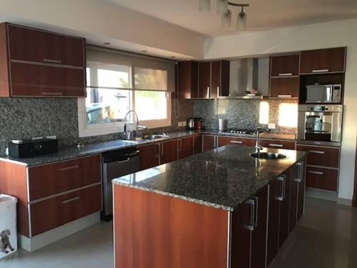 Imagen 26 de 30 de Casa En Venta En El Canton Islas Maroto Propiedades