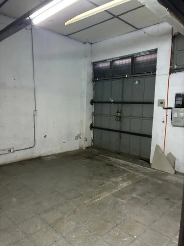 Gran Propiedad Comercial En Esquina
