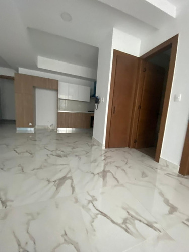 Alquiler De Apartamento Con Línea Blanca En Una De Las Torres Más Exclusivas De La Zona, Los Cacicazgos, Distrito Nacional, Rep.dom