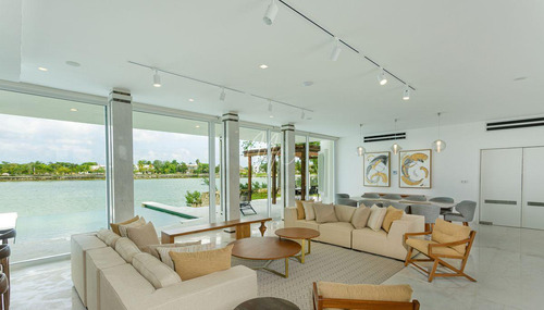 * Casa En Venta En Cancun En El Lago, Lagos Del Sol
