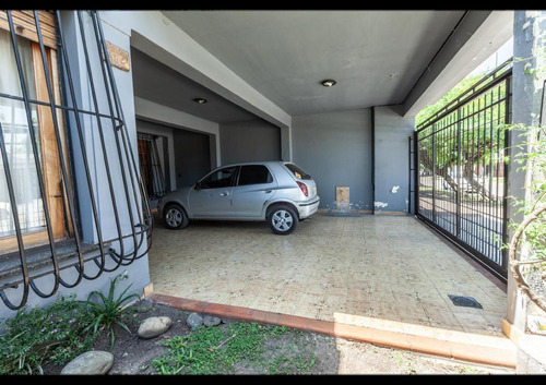Venta Quinta 5 Ambientes Pileta, Jardin, Quincho Lote 10x48. Padua