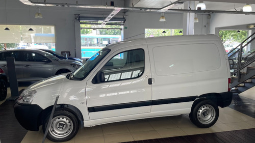 Imagen 15 de 25 de Peugeot Partner Confort Nafta