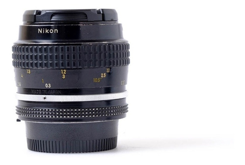 Lente Nikon Ai 55mm F/3.5 Micro - Não Faz Foco Automático