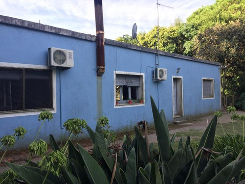 Casa. Riachuelo. Colonia Del Sacramento. Colonia.