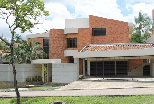 Imagen 2 de 15 de Moderna Casa En Venta Altos De Guataparo