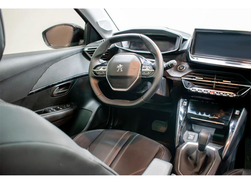Peugeot 208 1.6 Feline Tiptronic