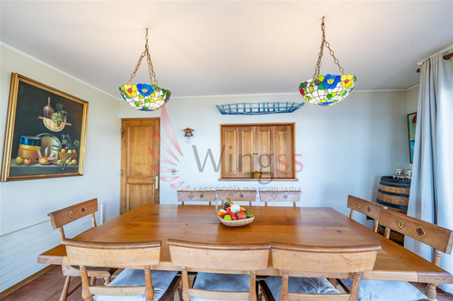 Casa En Venta De 5 Dorm. En Zapallar