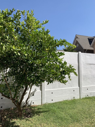 Casa Aislada En Condominio 4 Dormitorios, 3 Baños