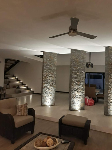 Casa En Venta Privada Nortemerida 4 Rec, Piscina, Amenidades De Lujo