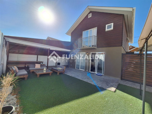 Casa En Venta De 3 Dorm. En Puente Alto Mm