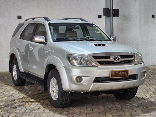 Toyota Hilux SW4 3.0 SRV 4X4 16V TURBO INTERCOOLER DIESEL 4P AUTOMÁTICO