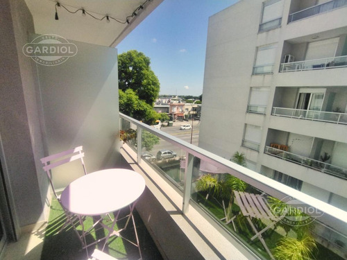 Imagen 18 de 20 de Alquiler Apartamento 2 Dormitorios Con Garaje Posibilidad Mobiliario- Tres Cruces
